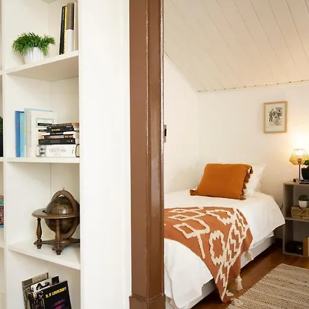 Typical At Se Velha Square