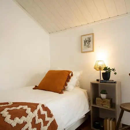 Typical At Se Velha Square Apartamento *