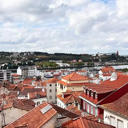Typical At Se Velha Square