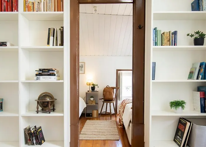 Διαμέρισμα Typical At Se Velha Square *