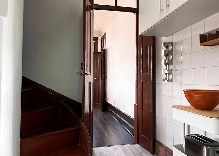 Typical At Se Velha Square *