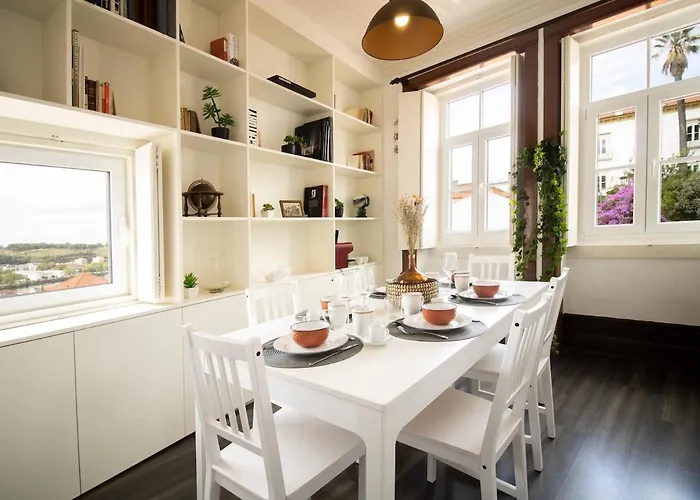 Typical At Se Velha Square *